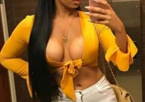 Mintou Masseuse